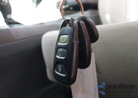 2012 Kia Optima Lx z USA, uszkodzony, nr VIN KNAGM4A75C5294117